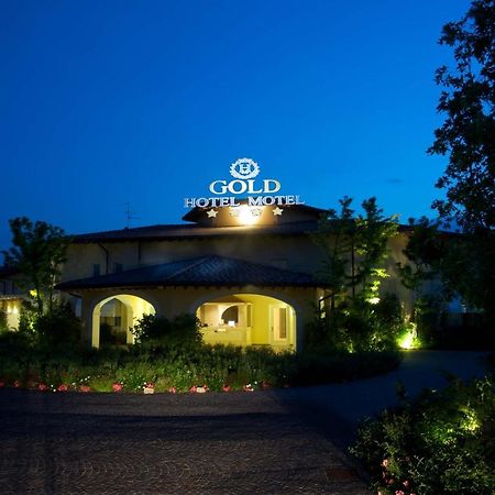 Calcinate Hotel Motel Gold מראה חיצוני תמונה