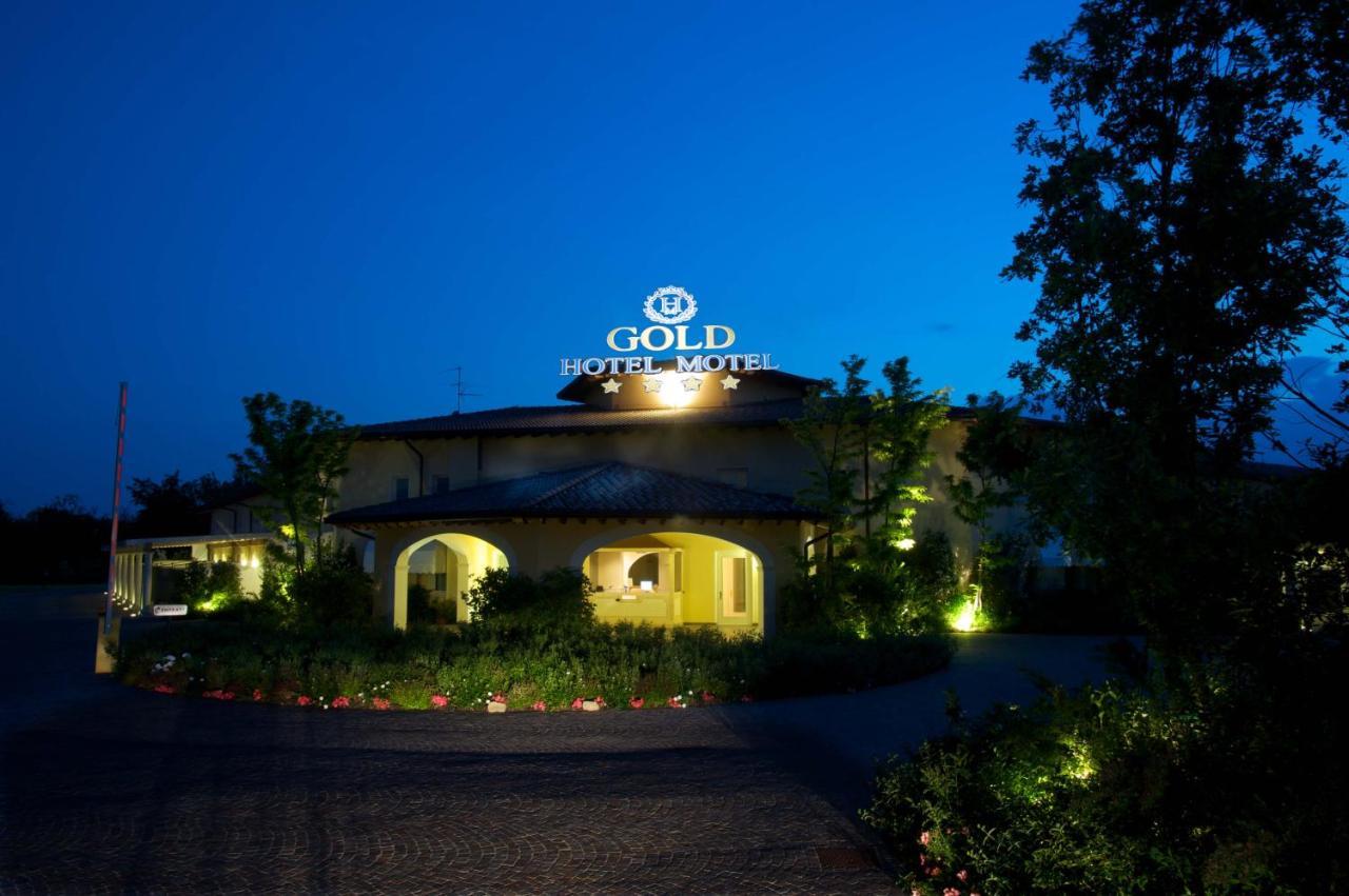 Calcinate Hotel Motel Gold מראה חיצוני תמונה