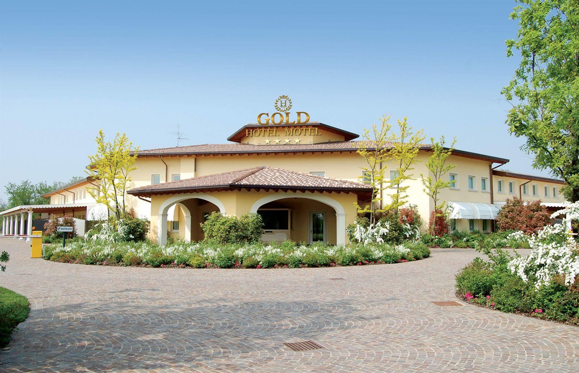 Calcinate Hotel Motel Gold מראה חיצוני תמונה